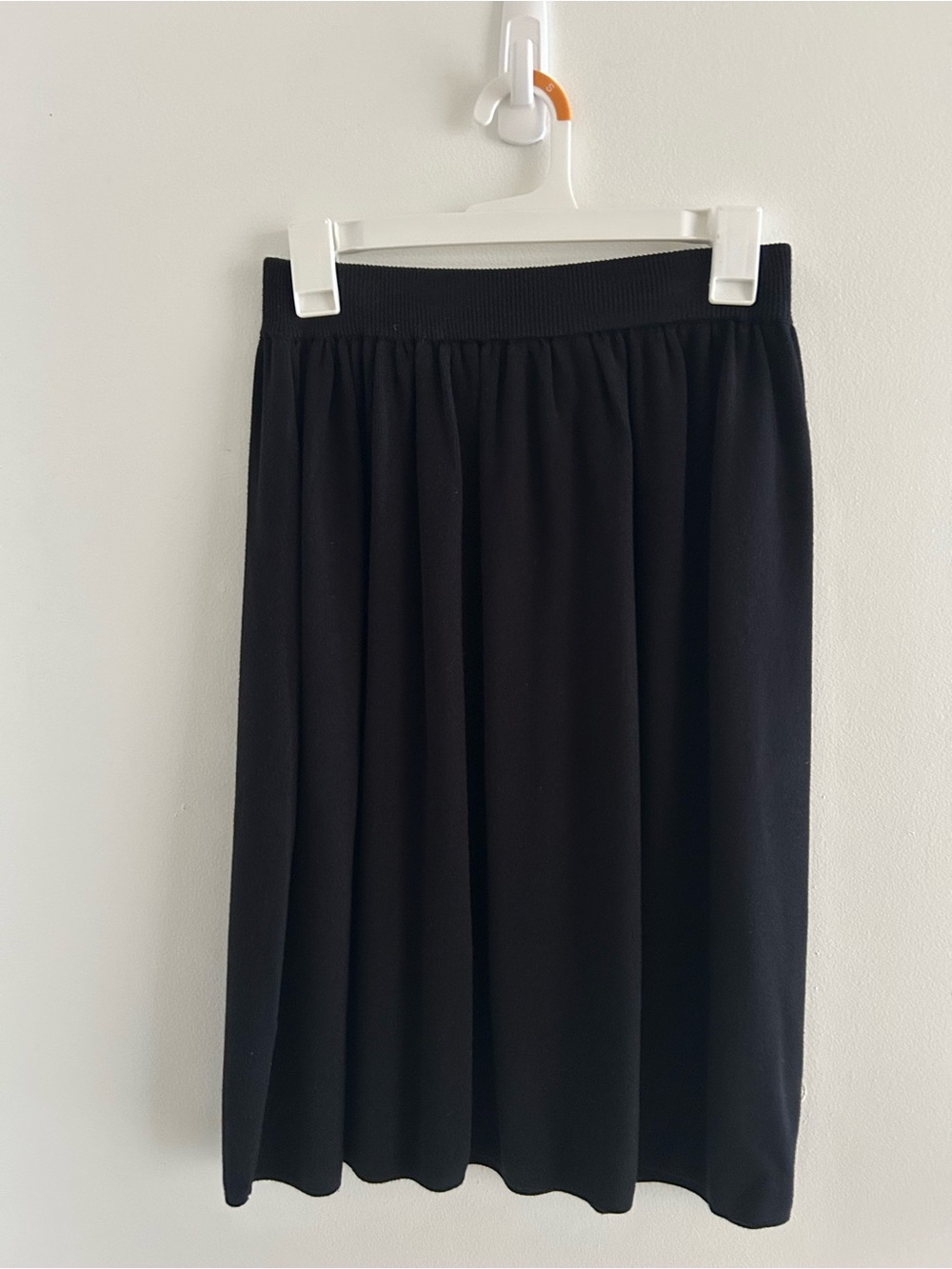 ME Makeover Essentials Black Elastic-Waist Gathered Midi Skirt